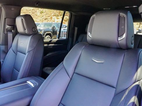 New 2026 Cadillac Escalade ESV 4WD image 11