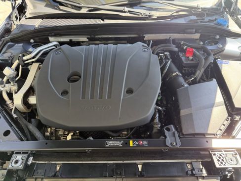 Used 2025 Volvo S60 B5 Plus w/ Climate Package FWD image 42