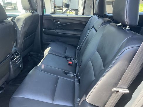 Used 2022 Honda Pilot Black Edition image 14