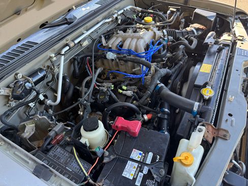 Used 2002 Nissan Frontier XE image 27