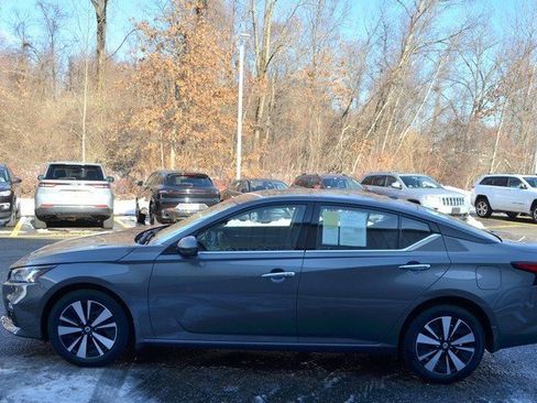 Used 2020 Nissan Altima 2.5 SV image 5