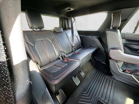 Used 2022 Ford Expedition Max Limited image 30