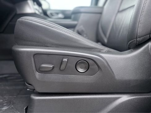 Used 2021 Chevrolet Tahoe Z71 w/ Luxury Package image 13