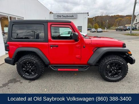Used 2022 Jeep Wrangler Willys image 2