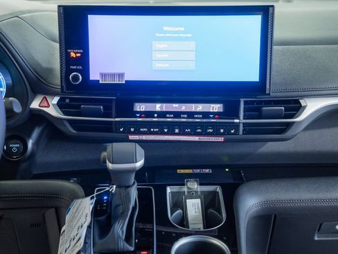 New 2026 Toyota Sienna Limited AWD/4WD image 22