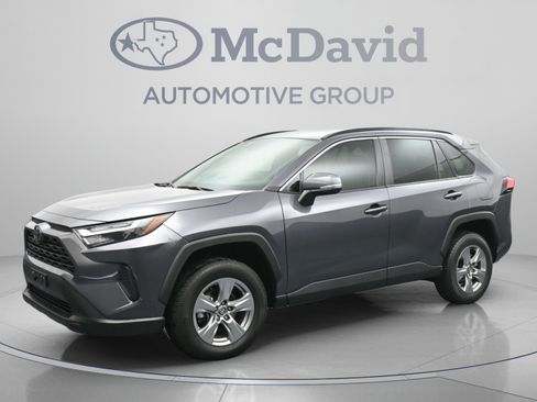 Used 2024 Toyota RAV4 XLE AWD/4WD image 1