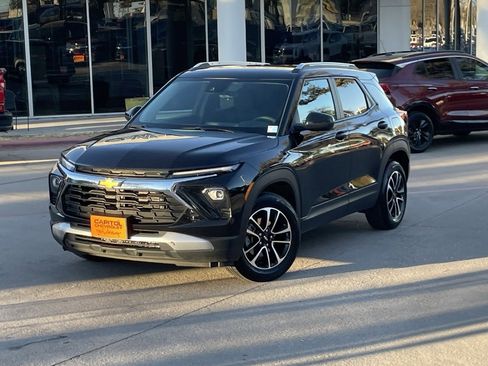 Used 2025 Chevrolet TrailBlazer LT image 10