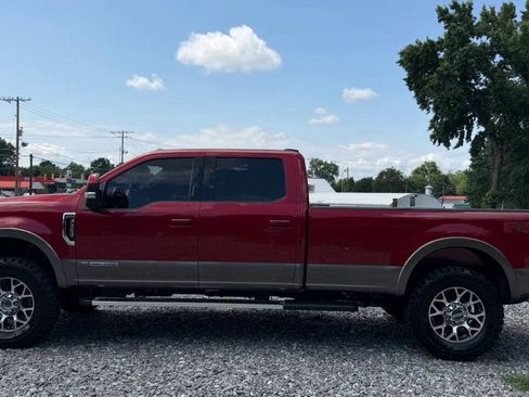 Used 2022 Ford F250 Lariat w/ Lariat Value Package AWD/4WD image 4
