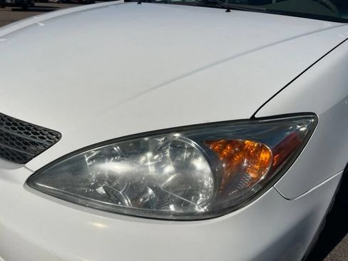Used 2002 Toyota Camry SE FWD image 9