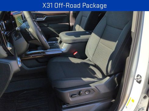 New 2026 GMC Sierra 1500 Elevation image 9