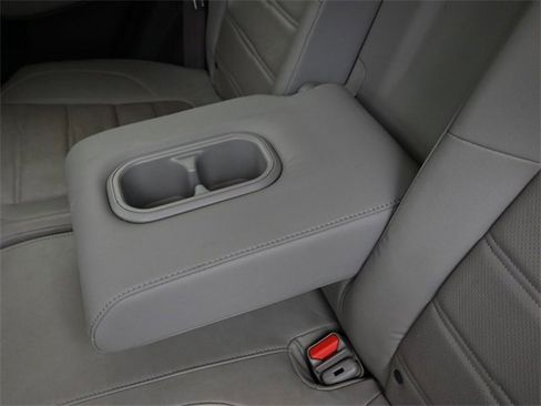 Used 2019 Honda CR-V Touring image 34