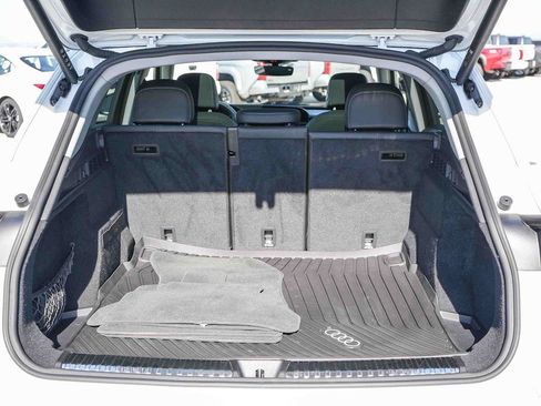 Used 2025 Audi Q5 Premium w/ Convenience Package AWD/4WD image 41