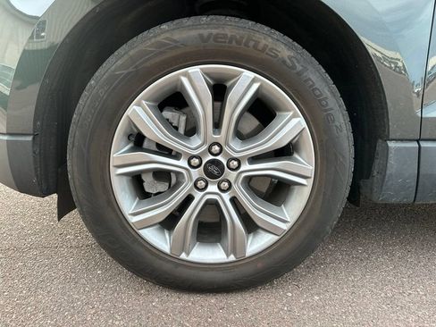 Used 2024 Ford Edge Titanium AWD/4WD image 41