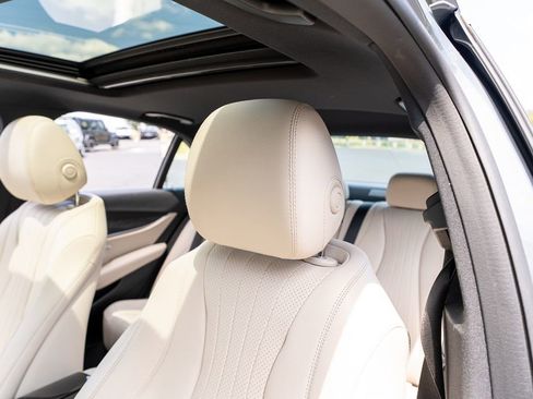 Used 2017 Mercedes-Benz E 300 image 34