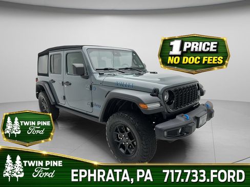 Used 2024 Jeep Wrangler Unlimited AWD/4WD image 1