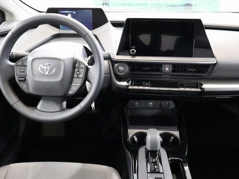 New 2026 Toyota Prius LE image 12