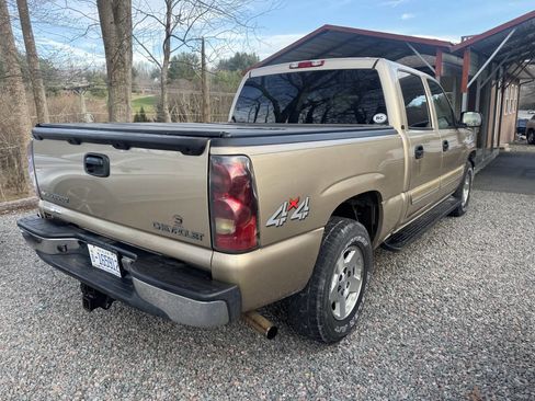 Used 2004 Chevrolet Silverado 1500 LS image 3