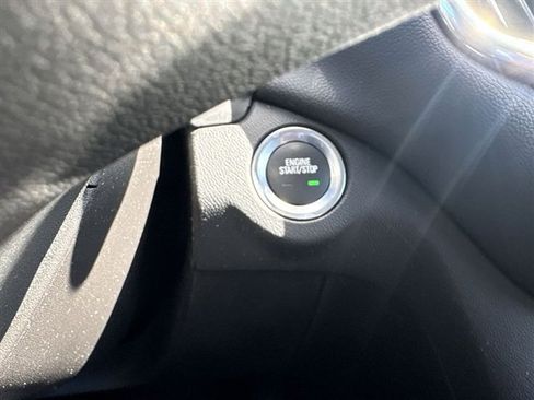 Used 2024 Chevrolet Equinox LT image 16