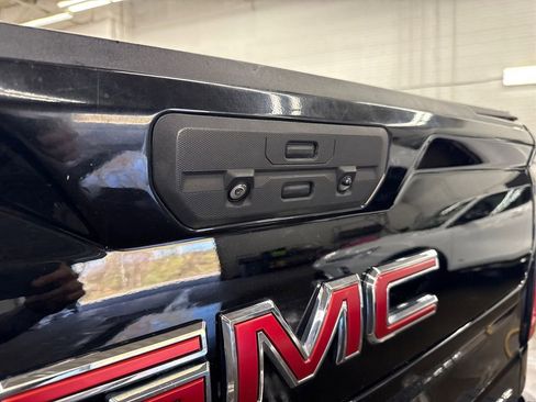 Used 2022 GMC Sierra 1500 Denali w/ Driver Alert Package II AWD/4WD image 15