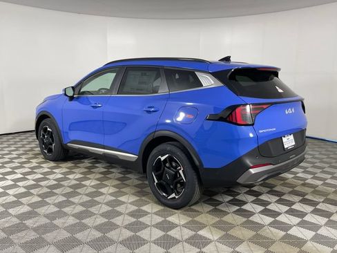 New 2026 Kia Sportage EX w/ EX Panorama Roof Package AWD/4WD image 5
