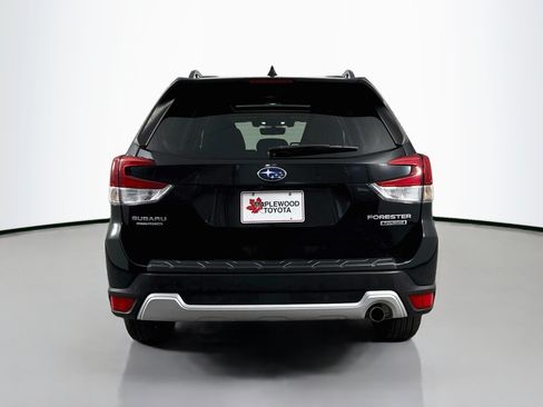 Used 2019 Subaru Forester Touring AWD/4WD image 6