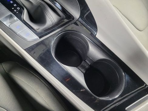 Used 2023 Hyundai Elantra SEL w/ Convenience Package image 26