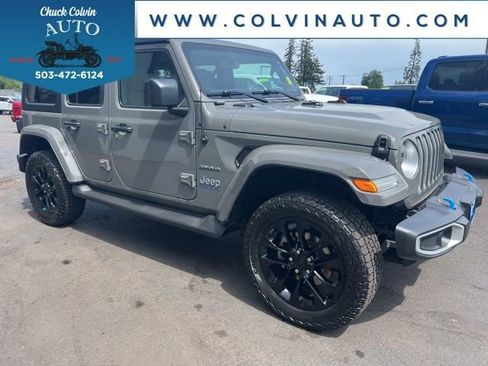 Used 2023 Jeep Wrangler Unlimited Sahara w/ Cold Weather Group AWD/4WD image 5