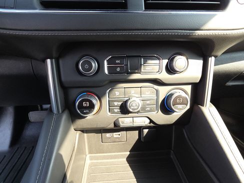 Used 2023 Chevrolet Tahoe LS image 23