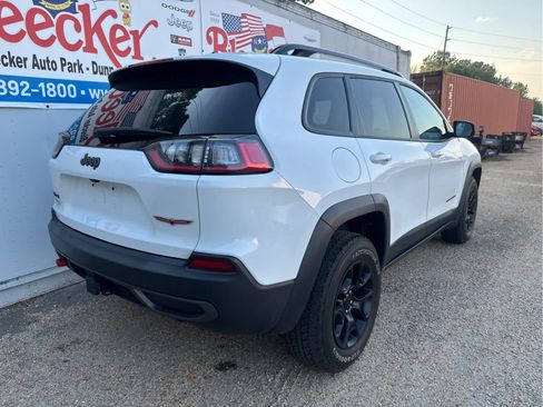 Used 2022 Jeep Cherokee Trailhawk w/ Technology Group B AWD/4WD image 3