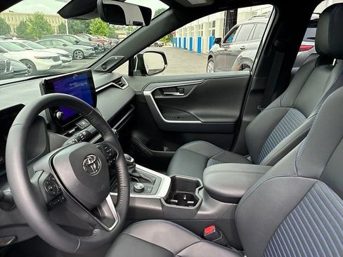 Certified 2025 Toyota RAV4 XSE w/ Advanced Technology Package AWD/4WD image 25