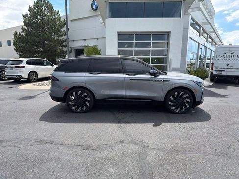 Used 2024 Lincoln Nautilus Reserve w/ Equipment Group 202A AWD/4WD image 6