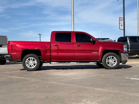 Used 2018 Chevrolet Silverado 1500 LT w/ Texas Edition image 7
