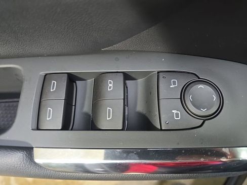 New 2026 Chevrolet Traverse LT w/ Sun and Wheel Package image 32