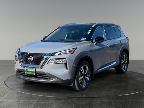 Used 2023 Nissan Rogue SL w/ SL Premium Package AWD/4WD image 3