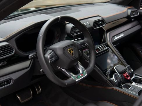 Used 2024 Lamborghini Urus S AWD/4WD image 18