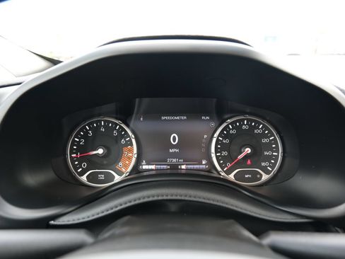 Used 2022 Jeep Renegade Limited w/ Sun, Sound & Wheels Group AWD/4WD image 6