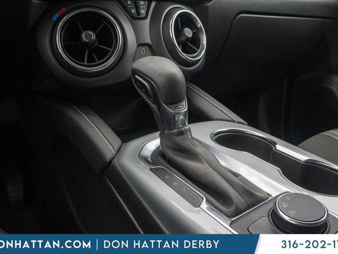 Used 2025 Chevrolet Blazer LT FWD image 10