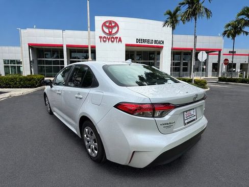 Used 2023 Toyota Corolla LE FWD image 7