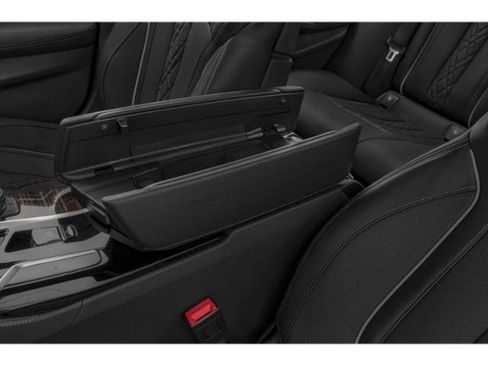 Used 2021 BMW M550i xDrive w/ Executive Package AWD/4WD image 17