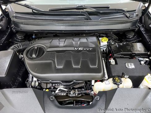 Used 2019 Jeep Cherokee Limited AWD/4WD image 34