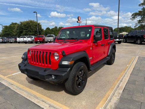 Used 2018 Jeep Wrangler Unlimited Sport S AWD/4WD image 1