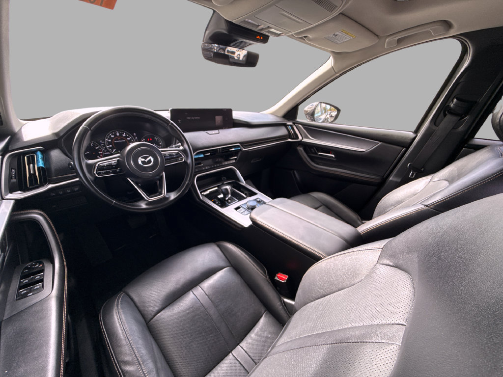 Used 2025 MAZDA CX-70 3.3 Turbo w/ Preferred Package AWD/4WD image 19