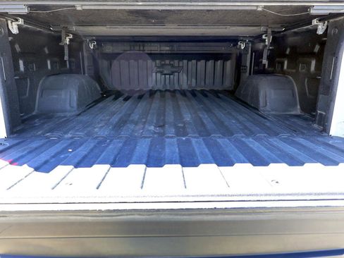 Used 2020 Chevrolet Silverado 1500 Custom w/ Custom Value Package image 6