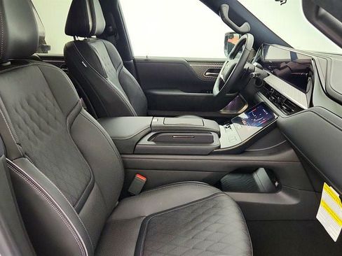 Used 2025 INFINITI QX80 Autograph AWD/4WD image 26