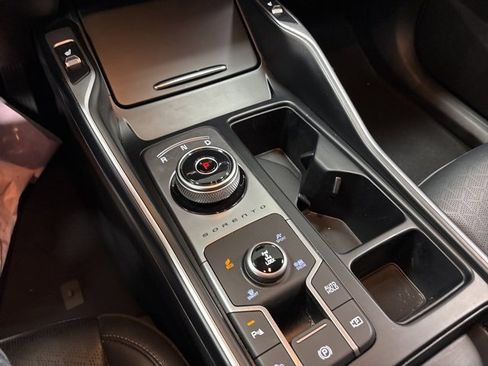 Used 2023 Kia Sorento EX image 22