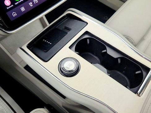 Used 2025 Volvo EX90 Ultra image 17