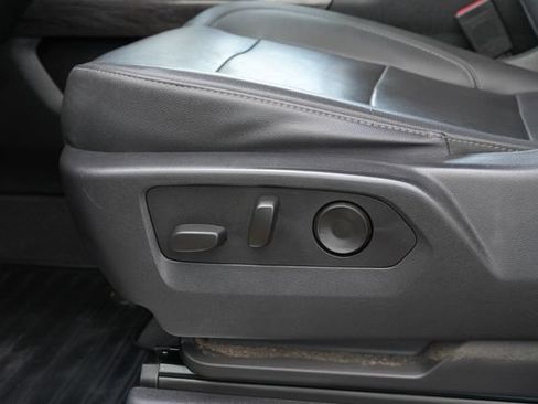 Used 2023 Chevrolet Silverado 1500 LTZ AWD/4WD image 12