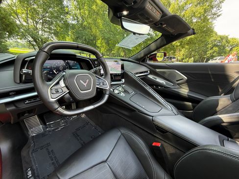 Used 2023 Chevrolet Corvette Z06 RWD image 34