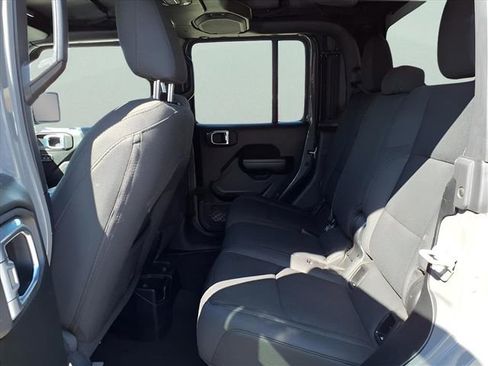 Used 2021 Jeep Gladiator Sport image 24