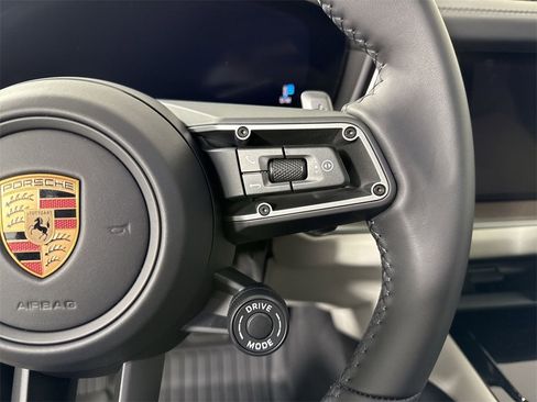 New 2026 Porsche Cayenne S image 39
